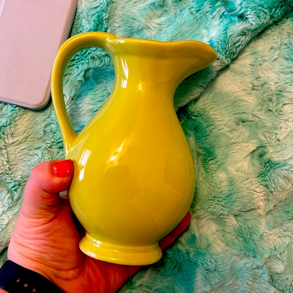 Green flower vase